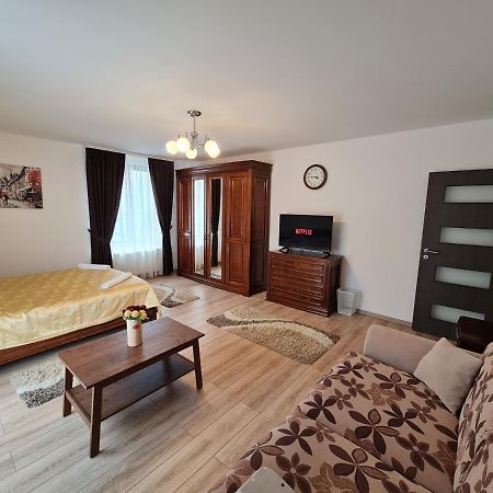Select City Center Тиргу-Муреш Екстер'єр фото